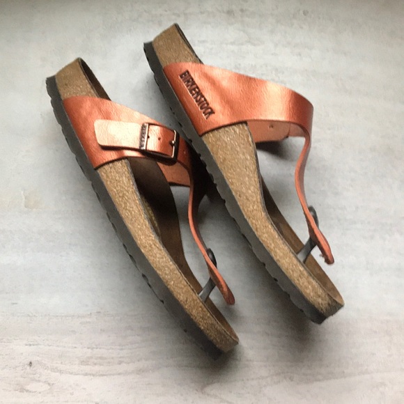 Birkenstock Shoes - Birkenstock- Gizeh (bronze) size 37